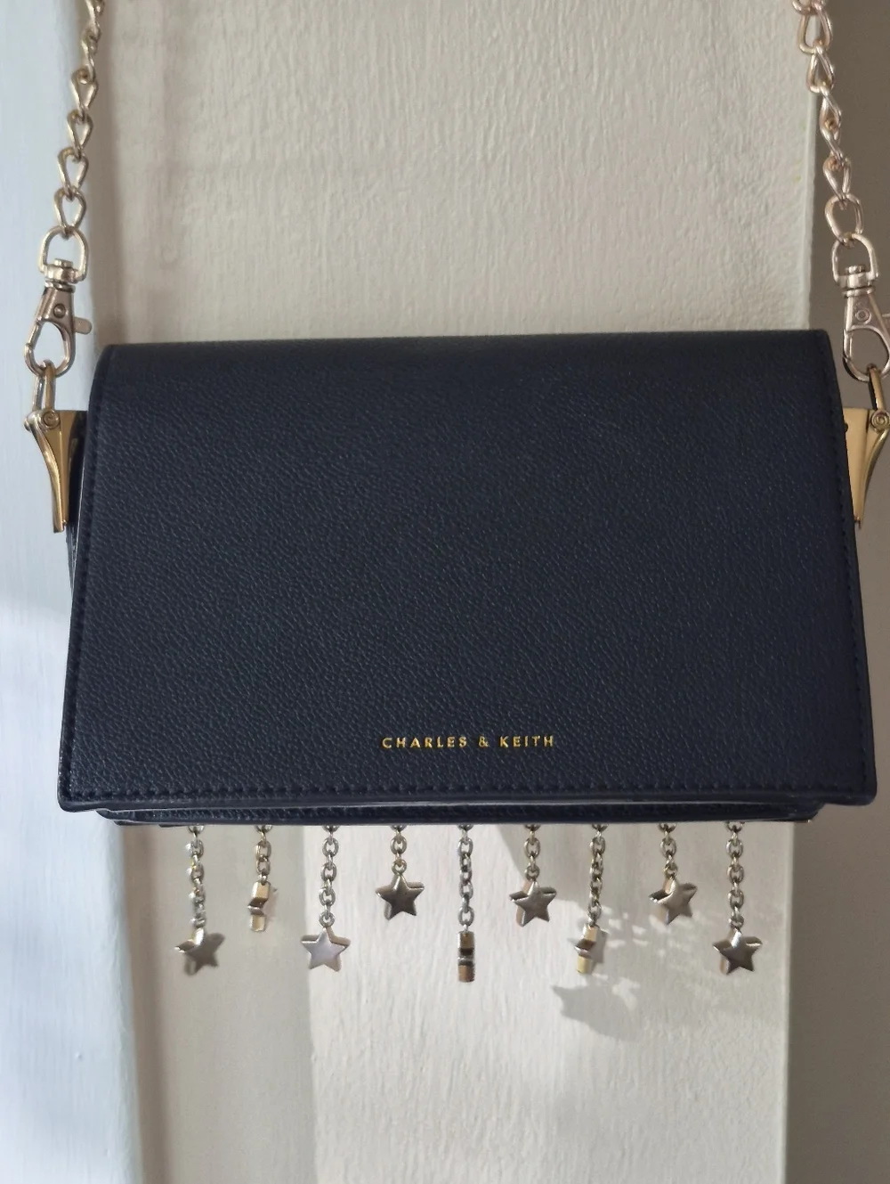 Charles and Keith deep blue star Gold Chain Crossbody Shoulder Jag